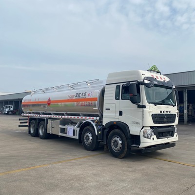 中國(guó)重汽豪沃HOWO 30方油罐車(chē)核心配置參數(shù)詳解